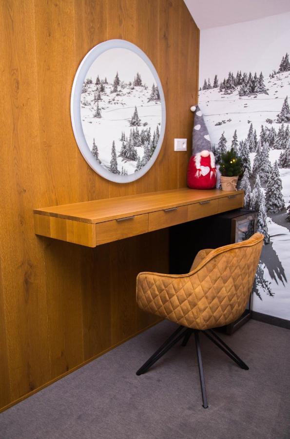 Snowland Apartmany Valča Dış mekan fotoğraf