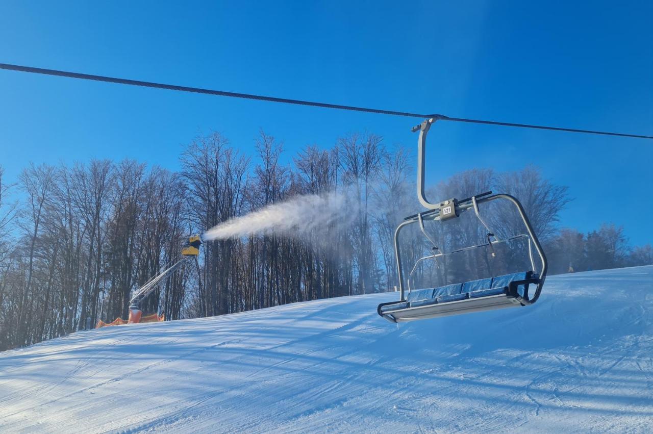 Snowland Apartmany Valča Dış mekan fotoğraf