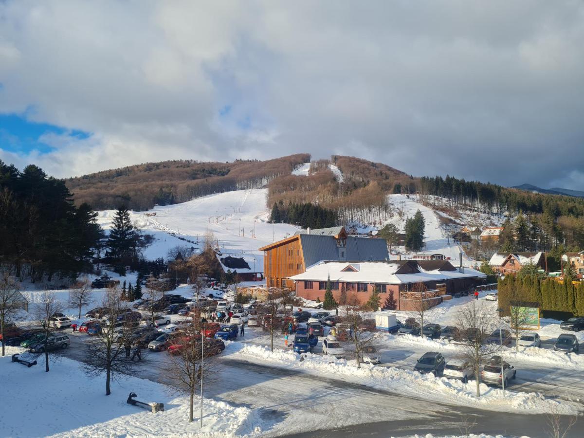 Snowland Apartmany Valča Dış mekan fotoğraf